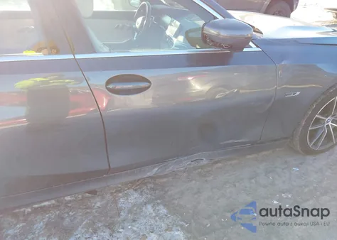 2022 BMW 3 Series 330E z USA, uszkodzony, nr VIN 3MW5P7J01N8C56859